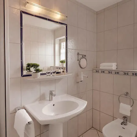 Der Romantik-hof Hotell 4*